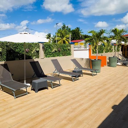 Evasion En Plein Coeur De La Ville Studio Jacuzzis Sauna Et Piscine Au Centre De Port-Louis Zewnętrze zdjęcie
